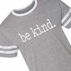 Discount ✔️ Be Kind Adult’s T-Shirts 🎁